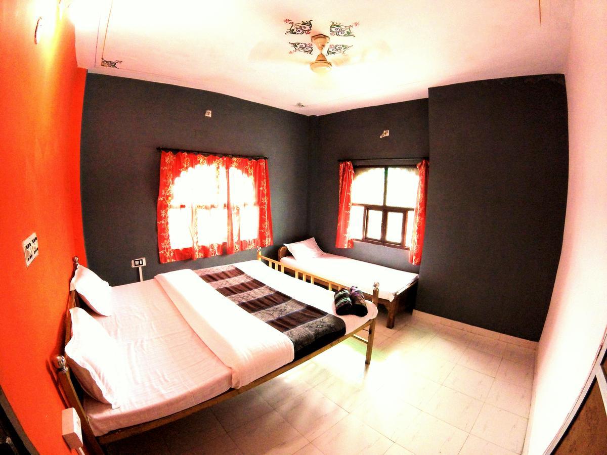 The Hostel Crawl Udaipur Exterior foto